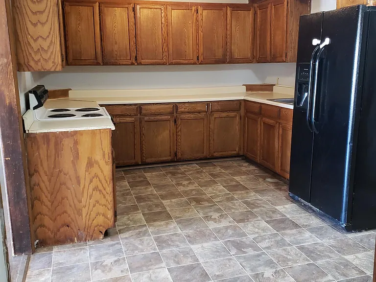 1041 Elk St — Photo 11