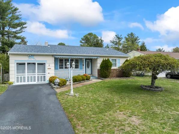 859 Edgebrook Drive N, Toms River, NJ 08757