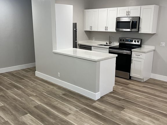 2nd image of 1492 Holly Heights Dr #11293492