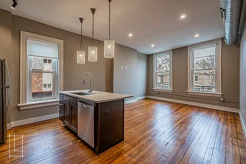 245 King Ave Photo 1