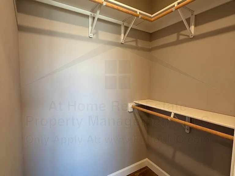 2620 N Bluff St #101 — Photo 29