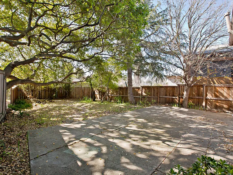 1372 Tomlee Dr — Photo 21