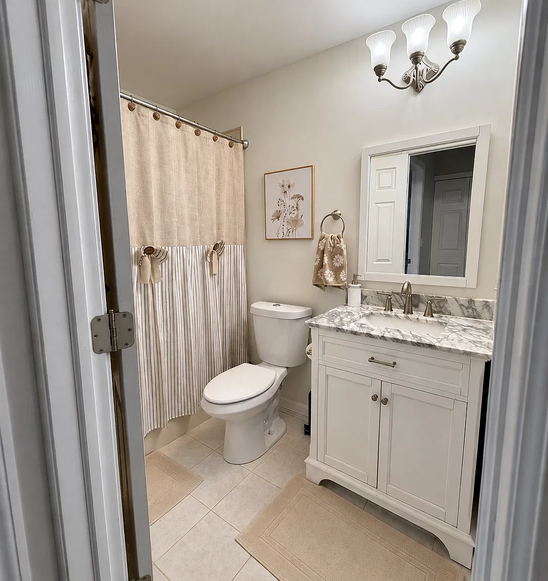 1205 Spruce Hills Dr — Photo 3