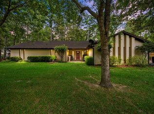 213 Woodland Dr, Conroe, TX 77301