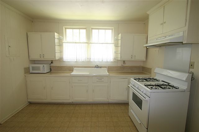 2nd image of 1413 35th Ave
