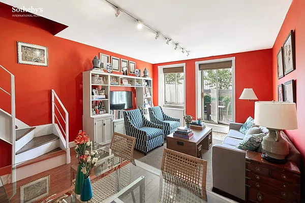 Sold by Sotheby's International Realty | media 3