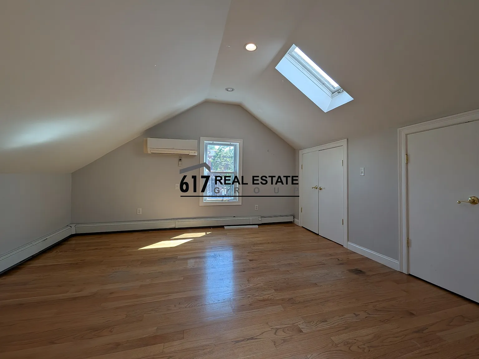 Studio, $1,800 — Photo 3