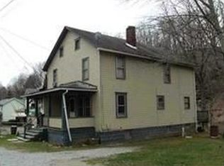 489 Evergreen Rd, Leechburg, PA 15656