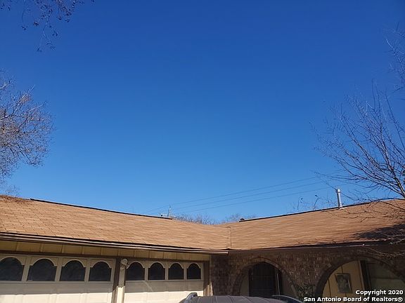 2nd image of 5610 Crater Lake Dr