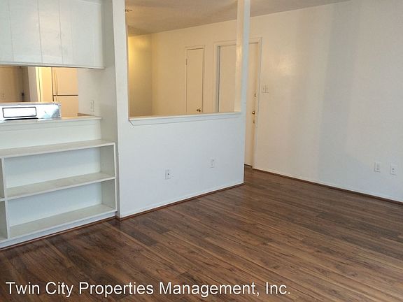 4th image of 218A Richards St