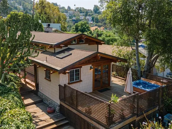 3950 De Longpre Ave, Los Angeles, CA 90027