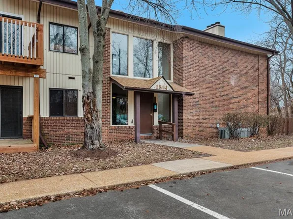 1514 Summer Run Dr Unit 308, Florissant, MO 63033