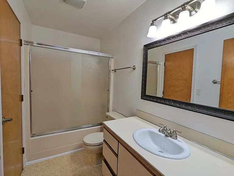 4513 Chelsea Ct — Photo 16