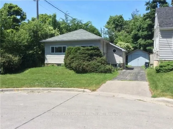 166 Maplehurst Ave, Toronto, ON M2N 3B9