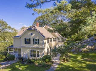 5 Tucks Point Rd, Manchester, MA 01944