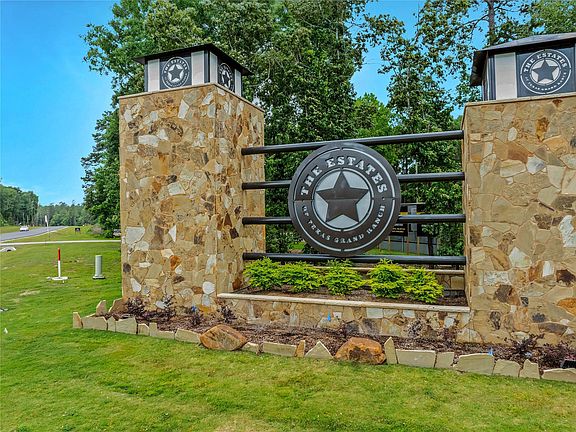 2nd image of 183 Rustic Ranch Dr
