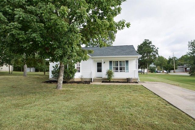 1st image of 707 Forest Crossing Dr
