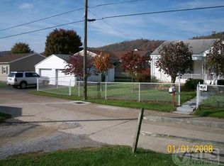 626 Rebecca St, New Martinsville, WV