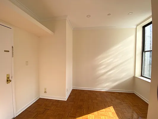 Rented by Stonecrest Realty | media 4