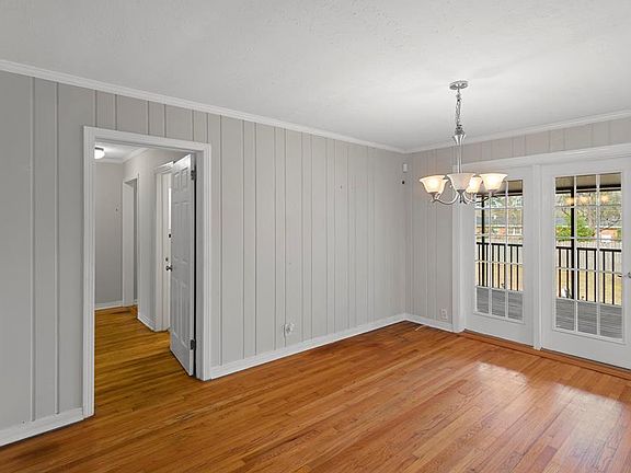 3rd image of 519 Gardenia Dr