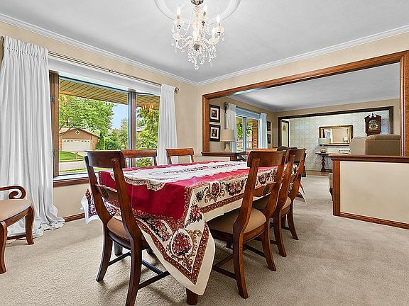 5th image of 1005 Ramblewood Dr
