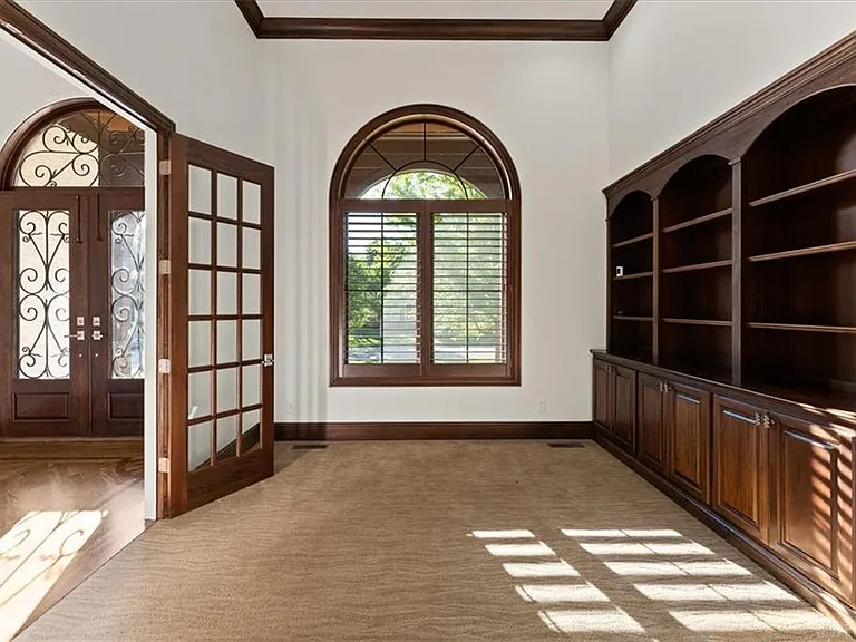 5369 N Shore Pl — Photo 7
