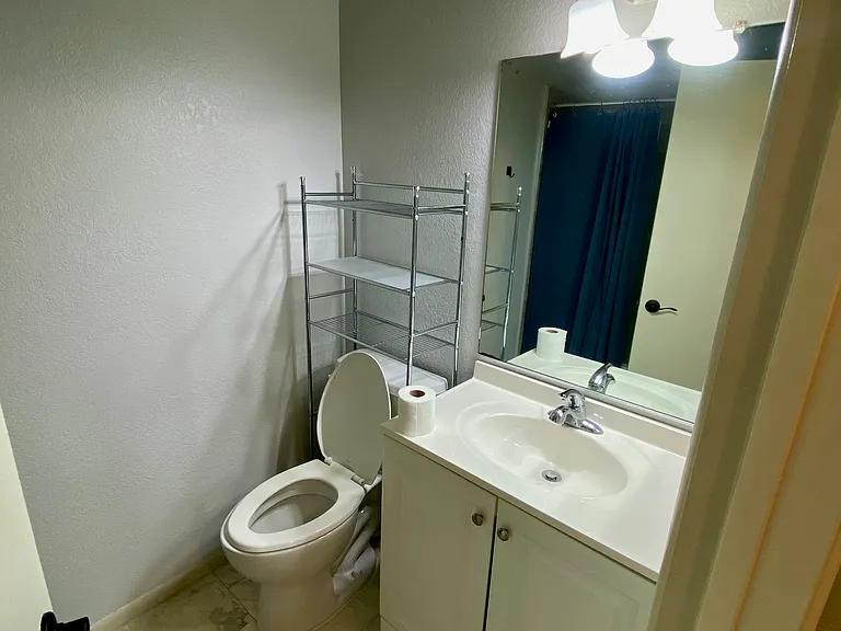 502 W Tonopah Dr #6 — Photo 33