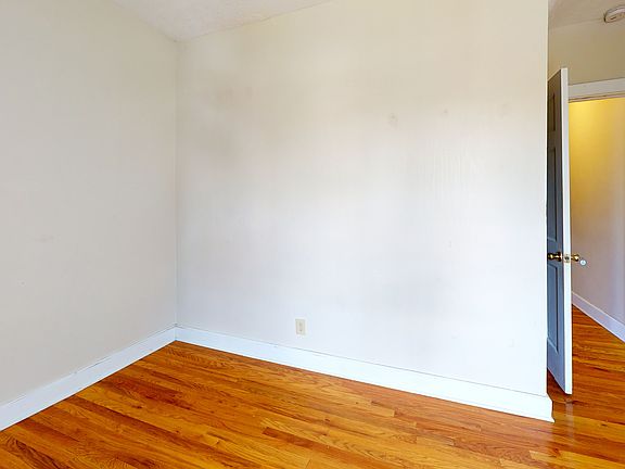 4th image of 1369-1371 Indianola Ave #13448564