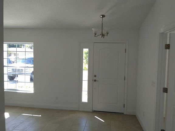 4th image of 2861 SW Giralda St