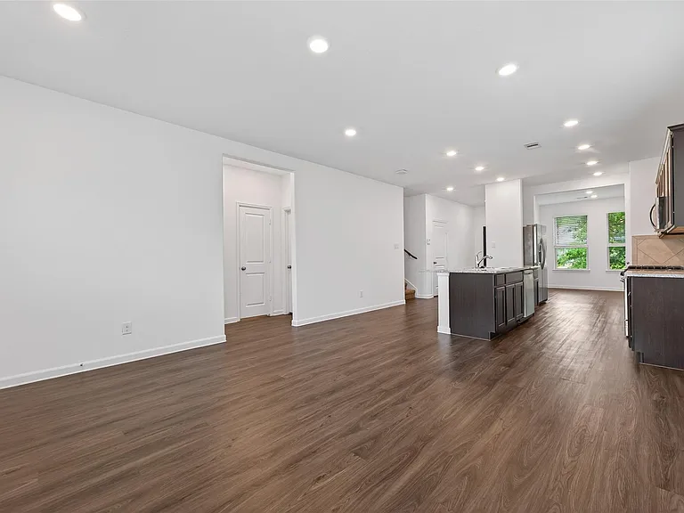 16108 Dockside St — Photo 7