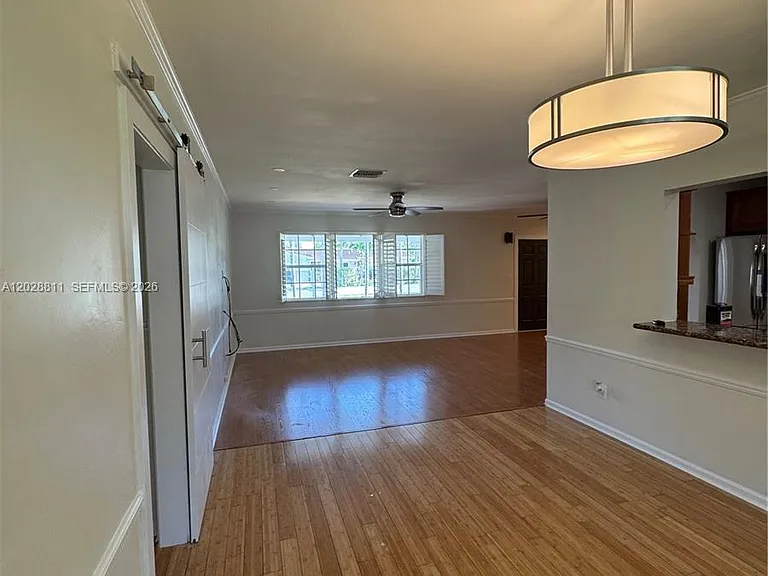 1030 NE 107th St — Photo 10
