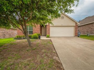 6645 Happy Trails Dr, Dallas, TX 75241