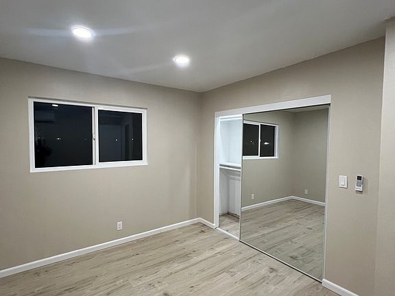5th image of 2317 Panama Dr APT A