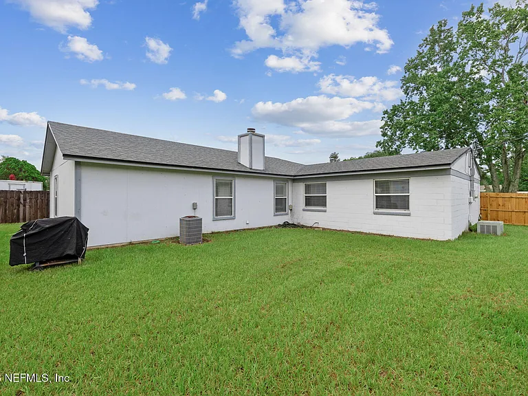 7600 Pheasant Run Dr — Photo 38