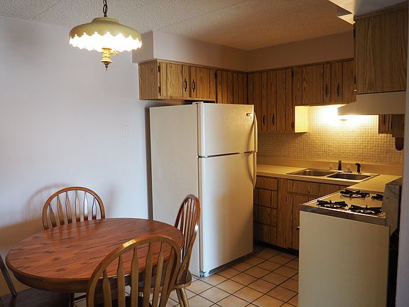4th image of 10408 S Menard Ave #2C