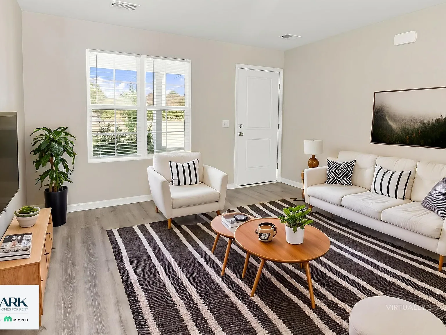 3 bed, 2.5 bath, 2431 sqft, $2,175 — Photo 2