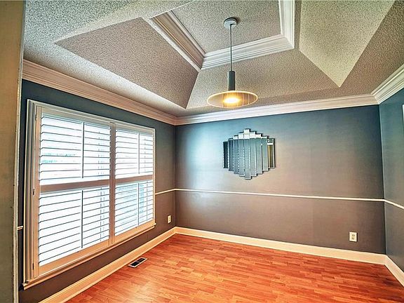 4th image of 6506 Berkshire Ct