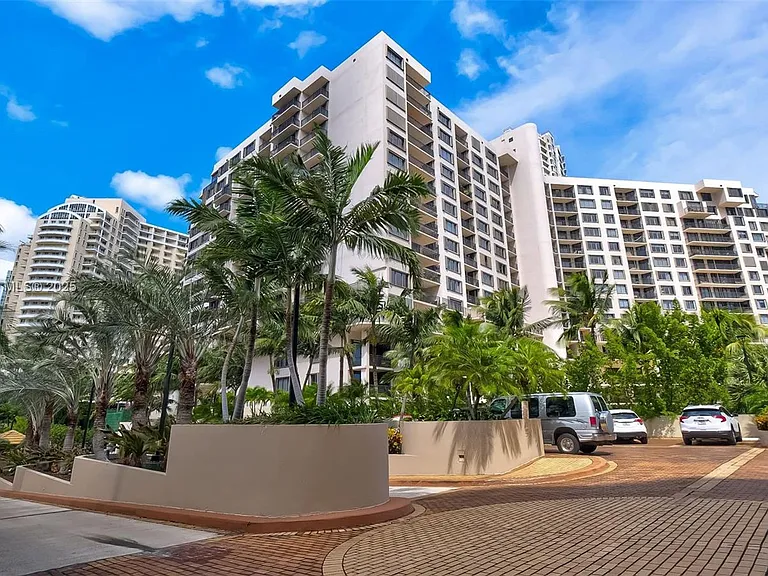 520 Brickell Key Dr #A914 — Photo 41