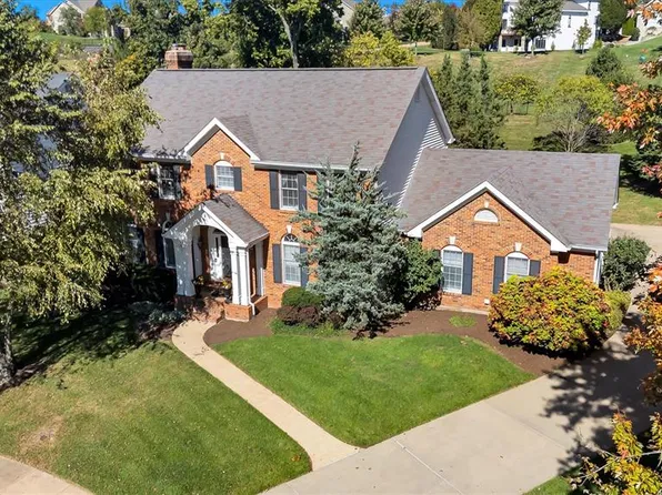 12819 Westledge Ln, Saint Louis, MO 63131