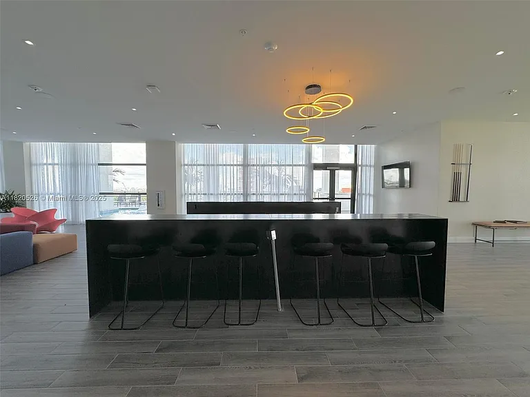 1642 NE 1st Ave #2303 — Photo 20