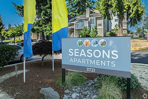 The Seasons Apartments Photo 1