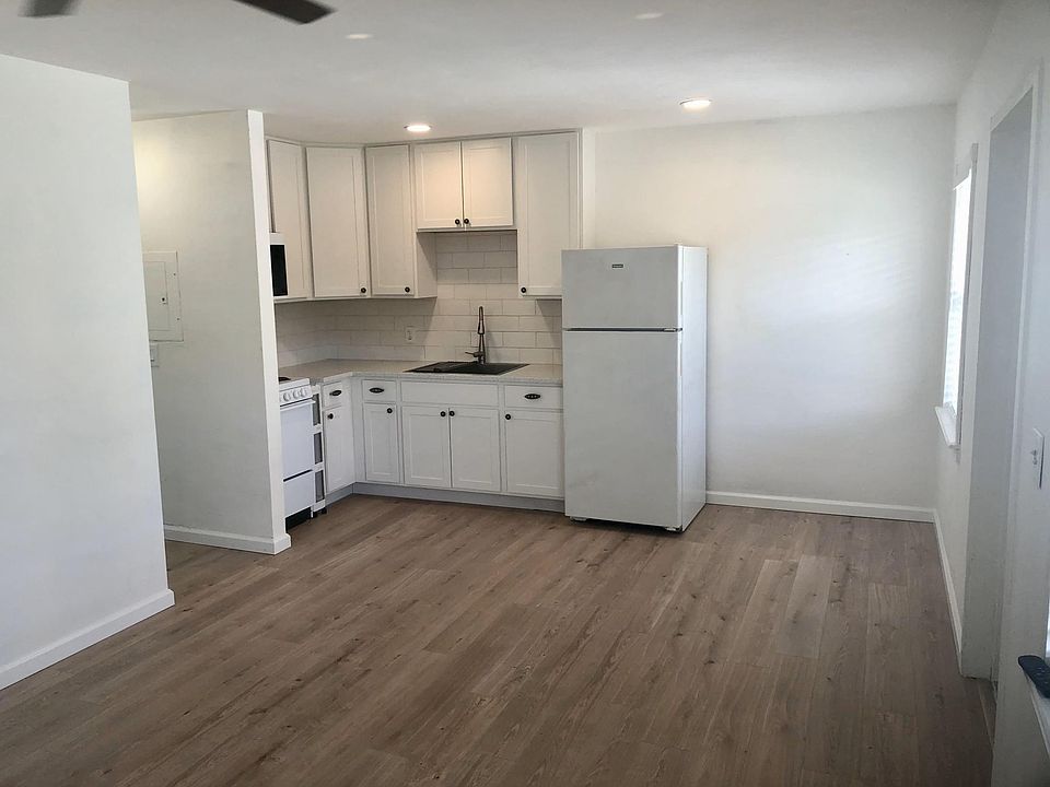 Living room open to kitchen