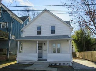 58 Oak Ave, Riverside, RI 02915