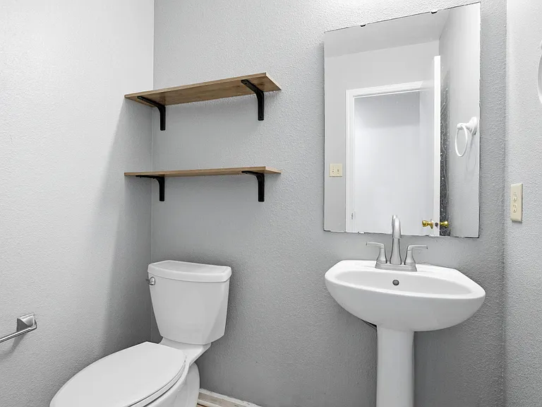 12192 Maize Dr — Photo 22