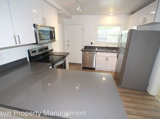 8712 Sand Point Way NE #4, Seattle, WA 98115