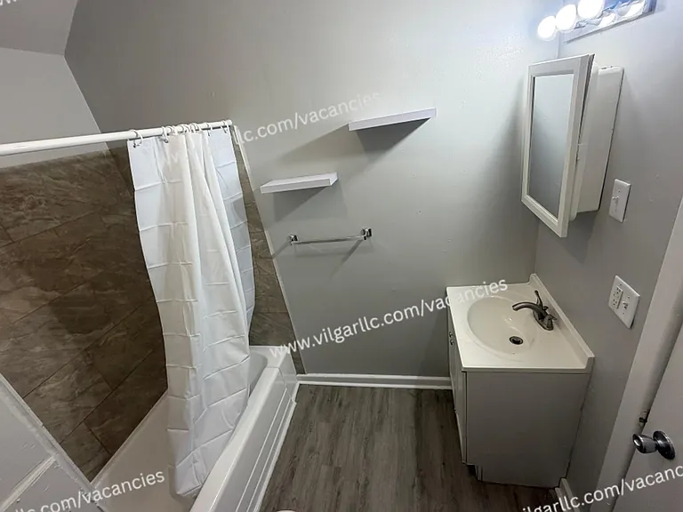 4714 Tod Ave — Photo 13