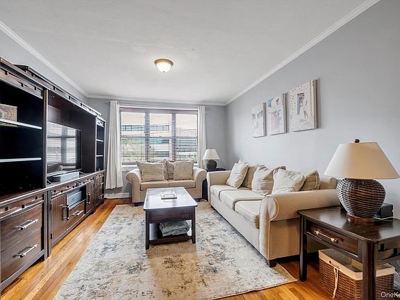 4th image of 1 Town House Place #2E