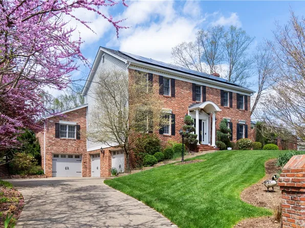 2779 Clearview Rd, Allison Park, PA 15101