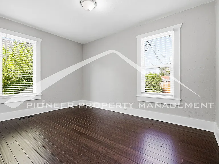 44 Julian St — Photo 10