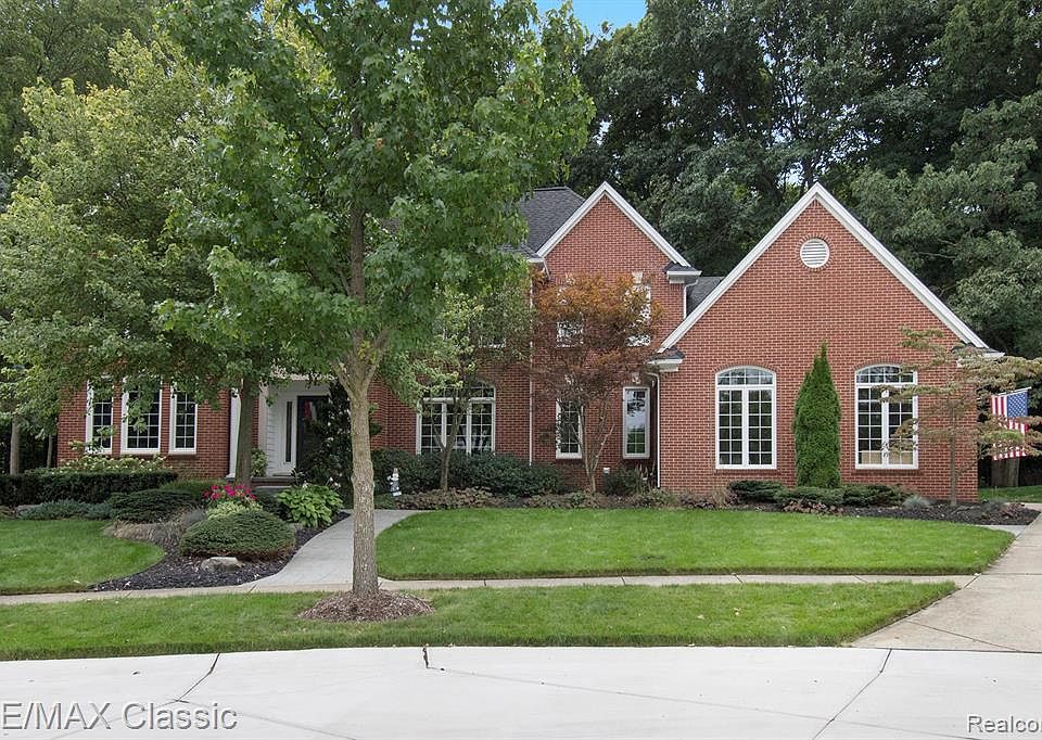 1st image of 23856 Wintergreen Cir